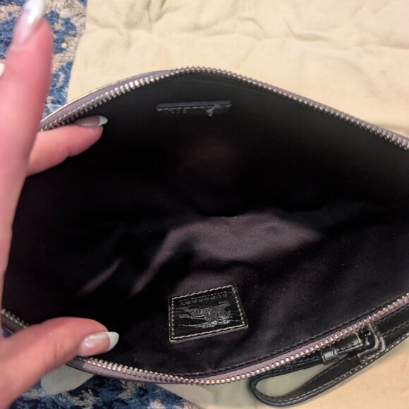 Burberry Clutch , Card Clutch And Handkerchief. Comes With Dust Bag - Picture 6 of 12